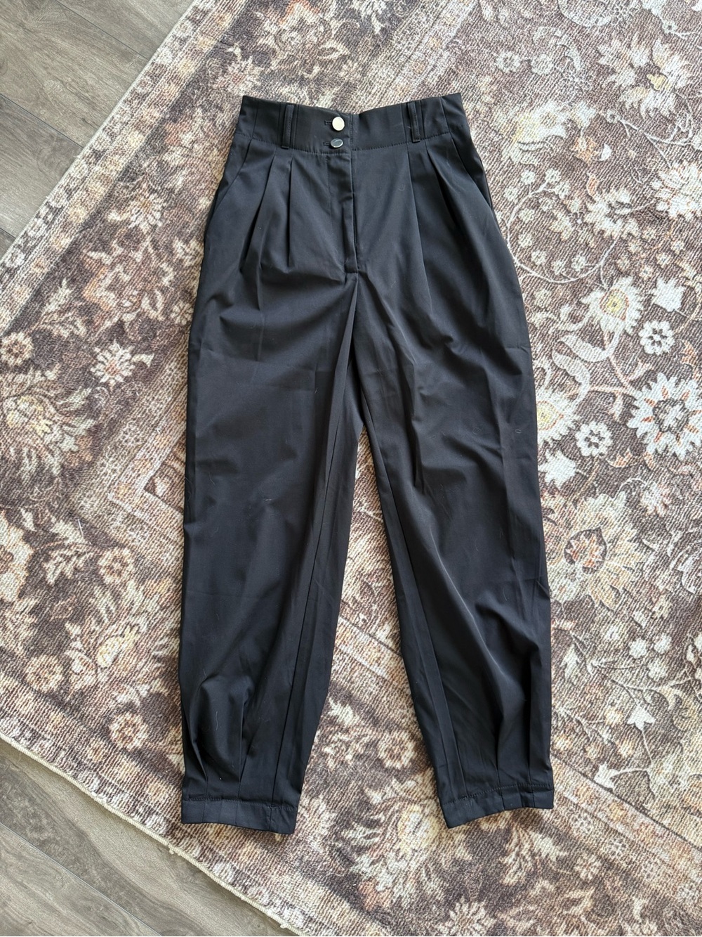 Black Pleated Tapered Pants